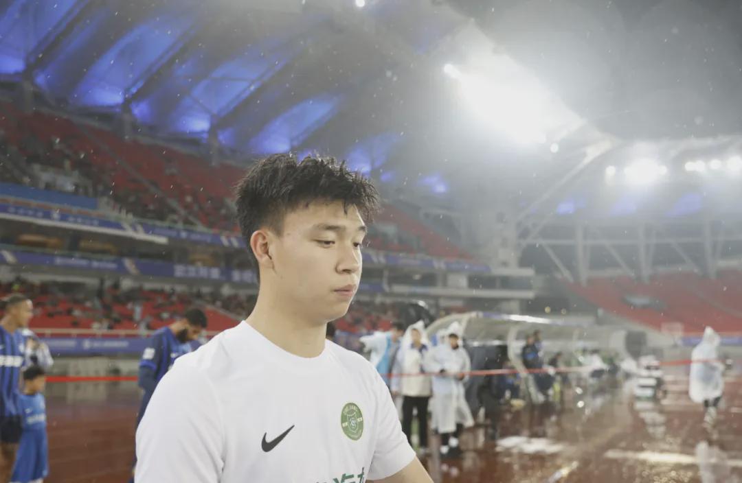 尼克斯总冠军!45分!45分啊!布伦森碾压文班亚马